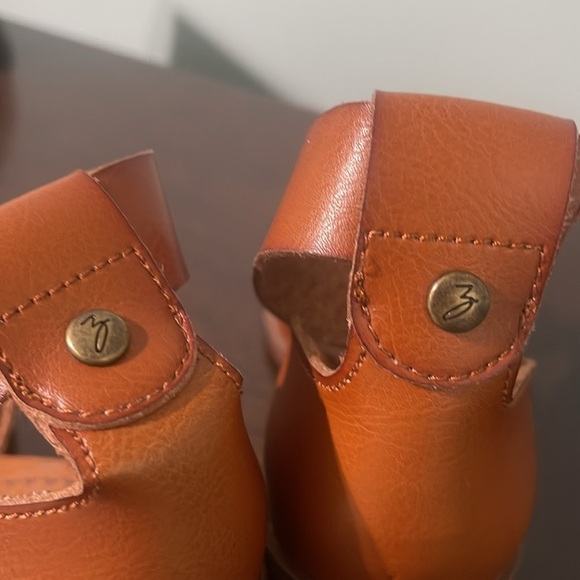 ZODIAC Women's Ida Block Heeled Sandal ankle strap cognac brown size 6 M - Picture 5 of 12